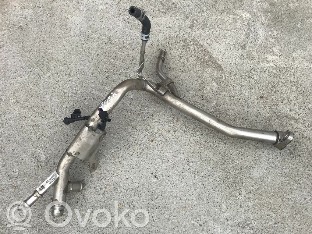 Opel Insignia A Engine coolant pipe/hose 