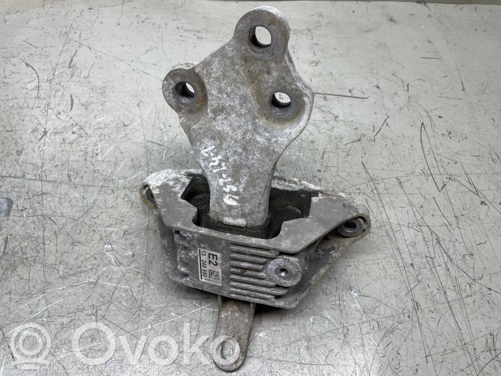 Opel Astra J Engine mount bracket 