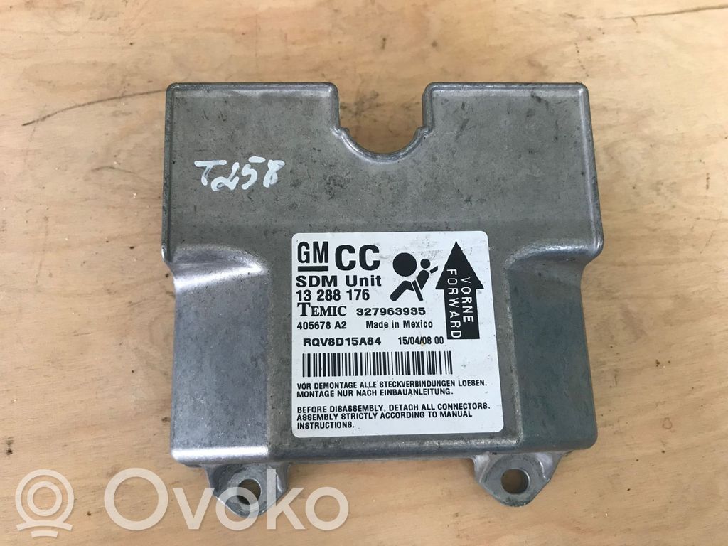 Opel Zafira B Airbag control unit/module 