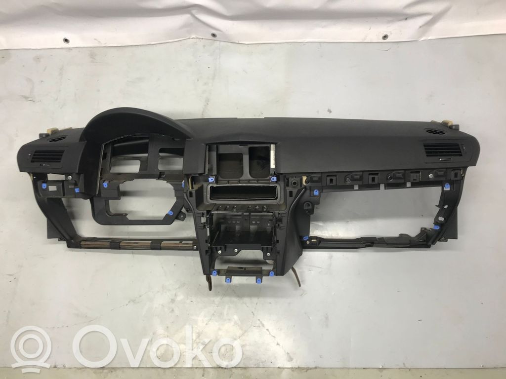 Opel Astra H Dashboard 