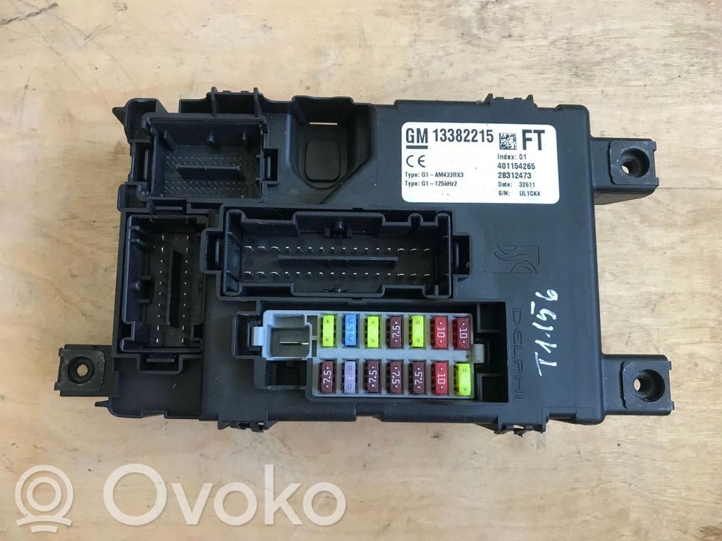 Opel Corsa D Módulo de fusible 