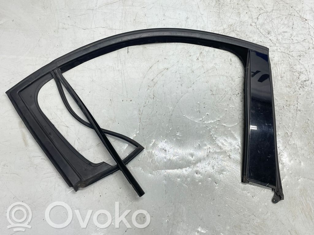 Opel Zafira C Cheder cauciuc geam spate 