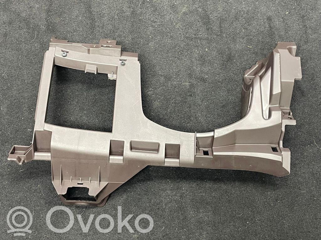 Opel Astra J Daiktadėžės (bordačioko) remas 