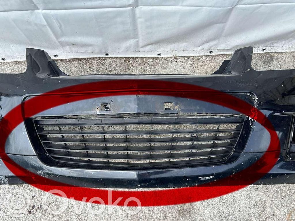 Opel Zafira B Front bumper lower grill 