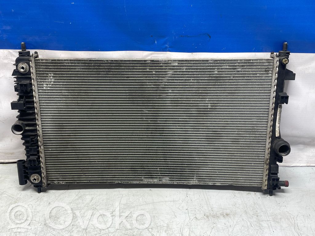 Opel Insignia A Radiator lichid răcire 