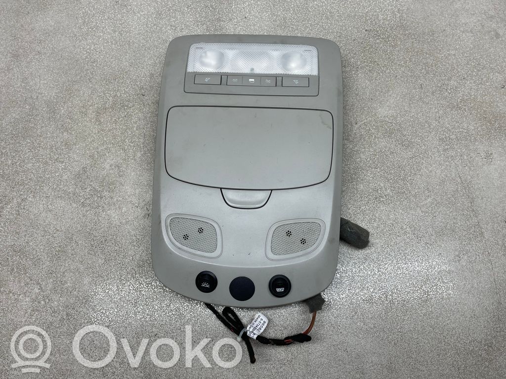 Opel Zafira C Priekinių vietų apšvietimo žibintas 