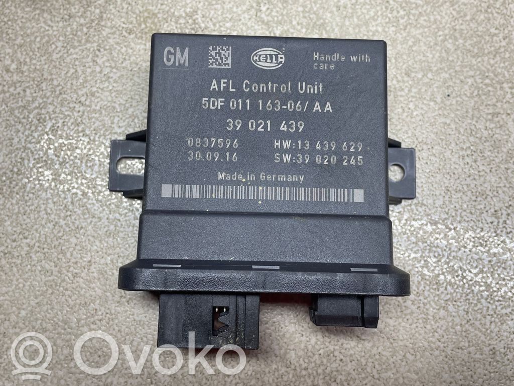 Opel Insignia A Xenon control unit/module 