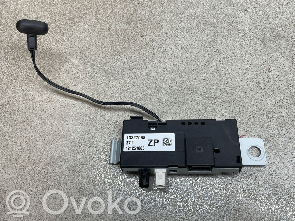 Opel Insignia A Amplificator antenă aeriană 