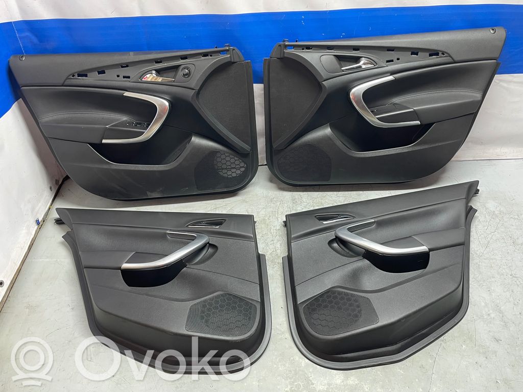 Opel Insignia A Etuoven verhoilu 