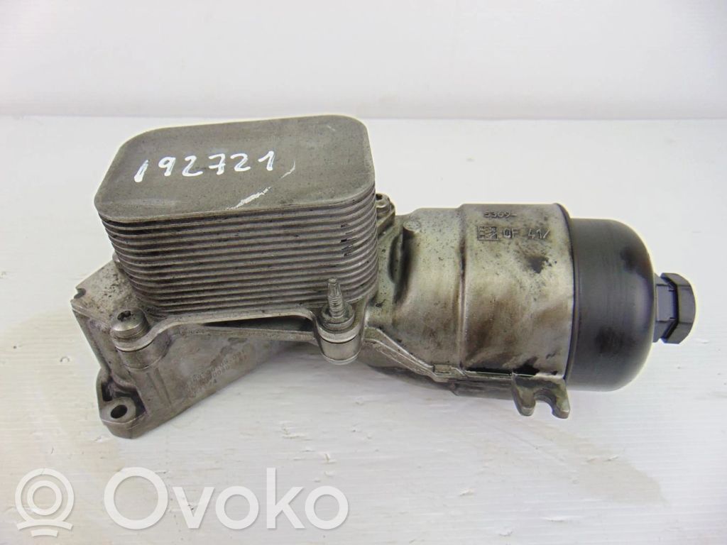 Dzinēja eļļas radiators