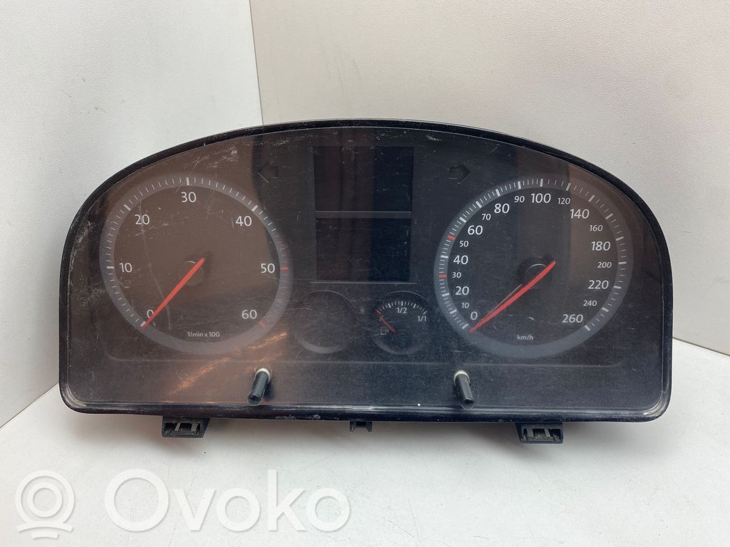 Volkswagen Caddy Speedometer (instrument cluster) 