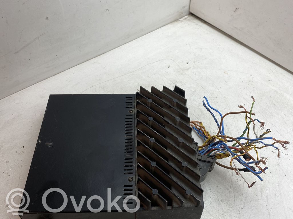 BMW 5 E39 Garso stiprintuvas 