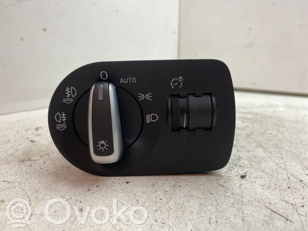 Audi Q3 8U Lukturu slēdzis 