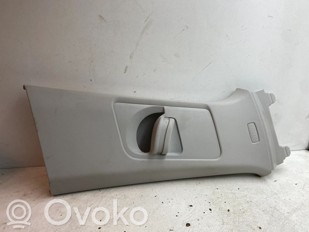 Volkswagen Golf VIII Osłona górna słupka / B 