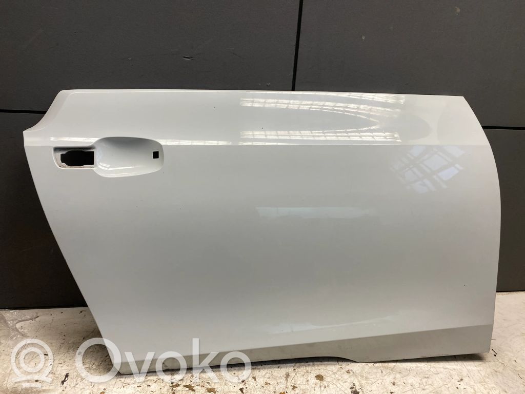 BMW i3 Дверь 