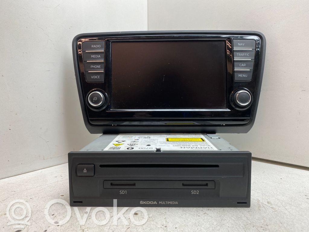 Skoda Octavia Mk3 (5E) Panel / Radioodtwarzacz CD/DVD/GPS 