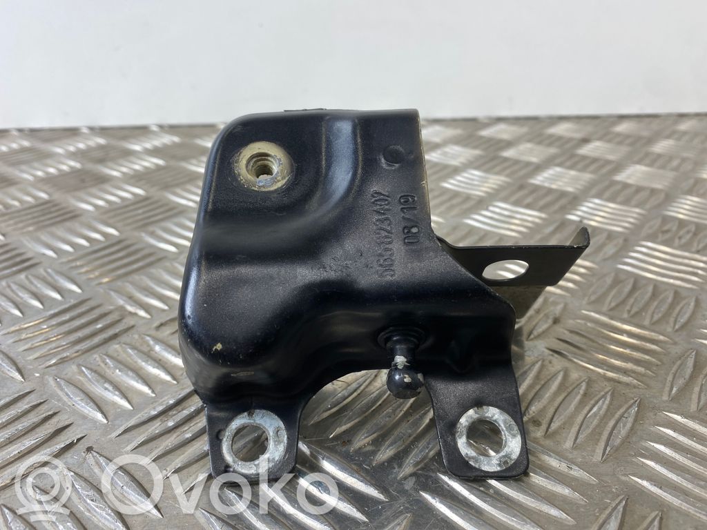 Skoda Kodiaq Fender mounting bracket 