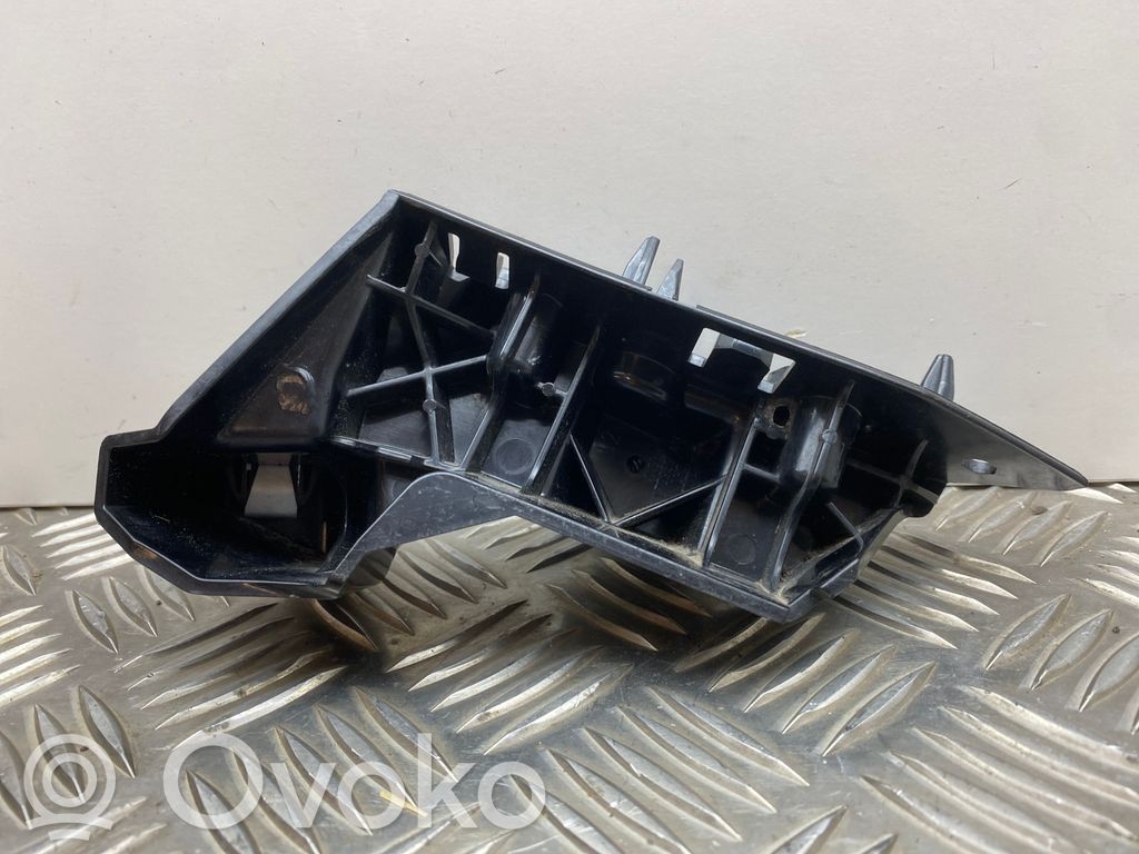 Ford Focus Front bumper mounting bracket 
