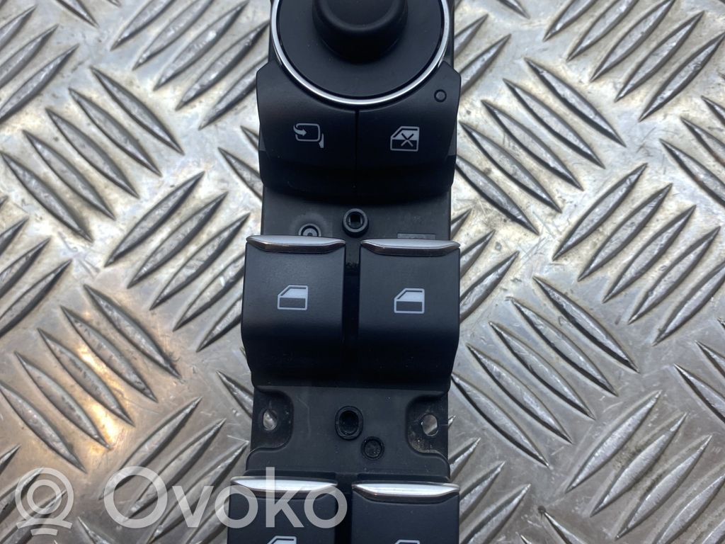 Ford Focus Electric window control switch 