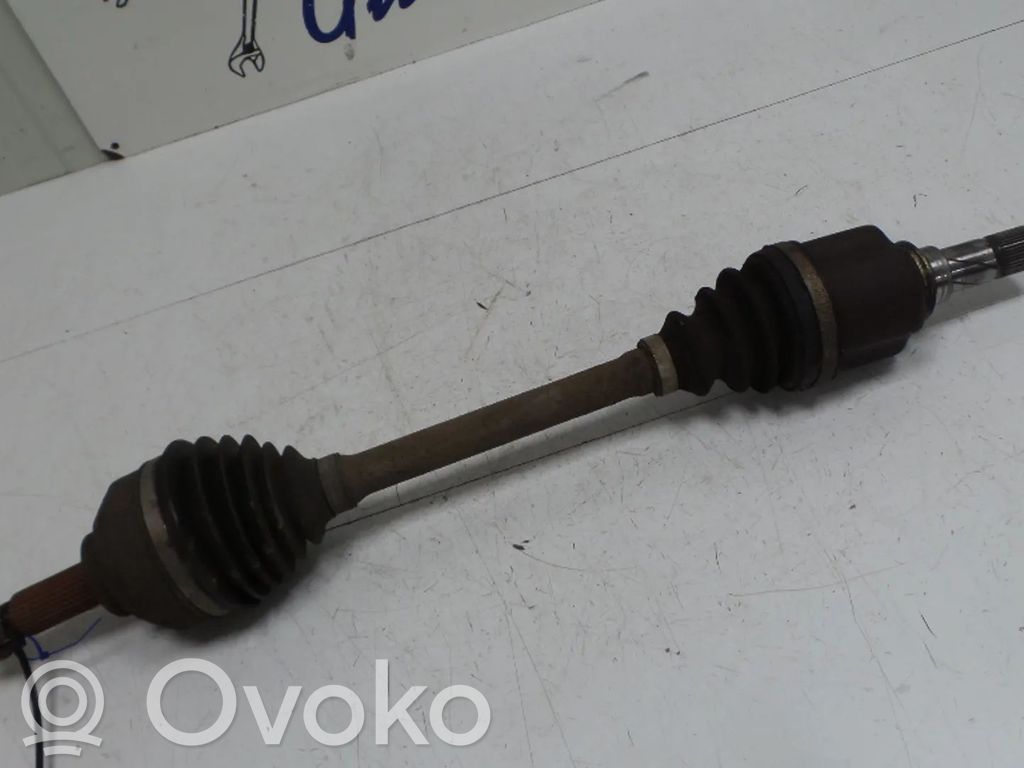 Opel Vivaro Etuvetoakseli 