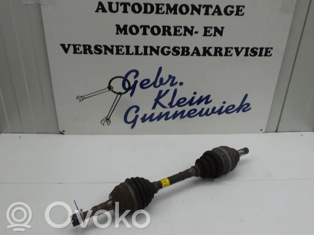 Opel Meriva B Półoś przednia 