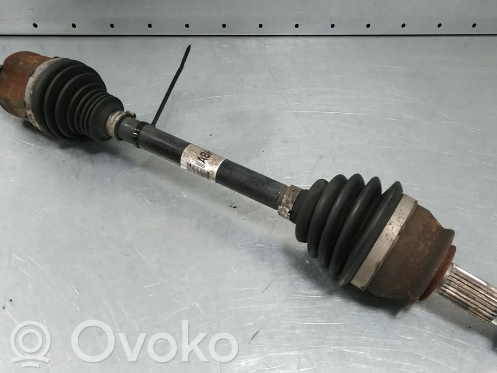 Opel Corsa E Priekinis pusašis 