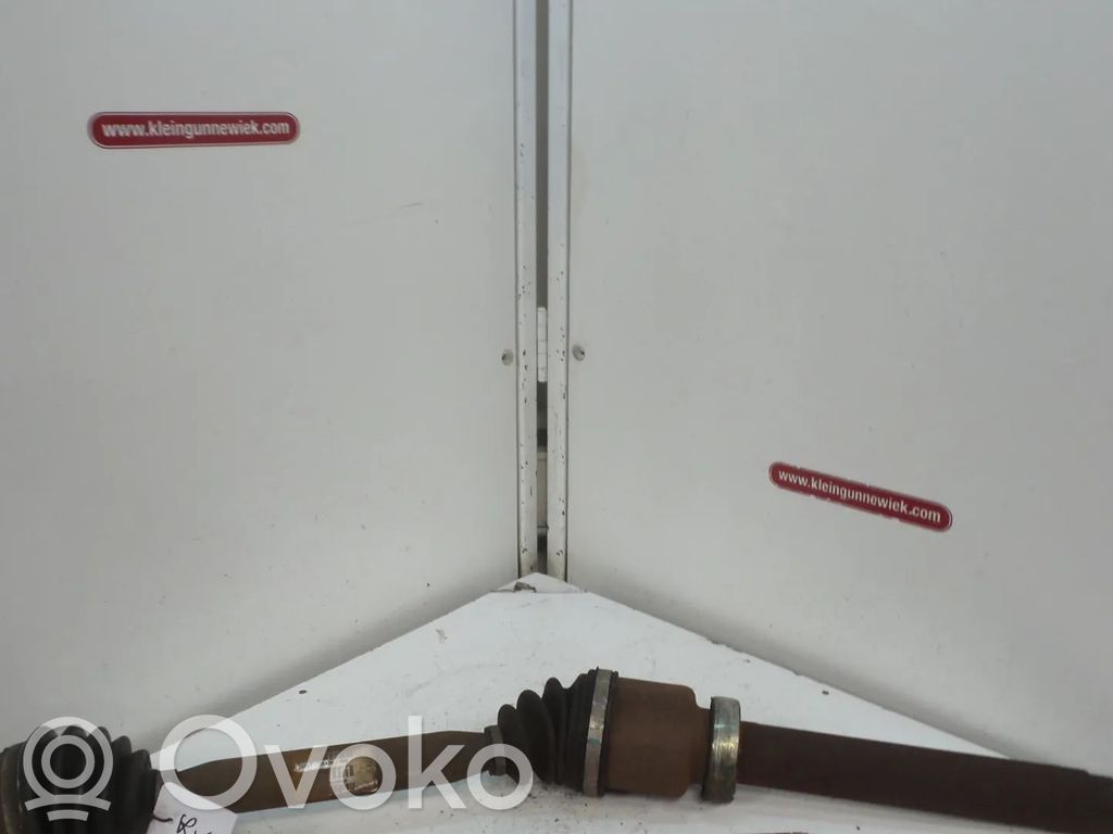 Etuvetoakseli   3M513B436MG,RT6M5PAC