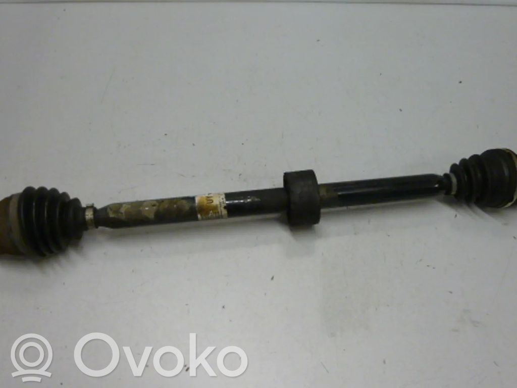 Opel Corsa D Priekinis pusašis 