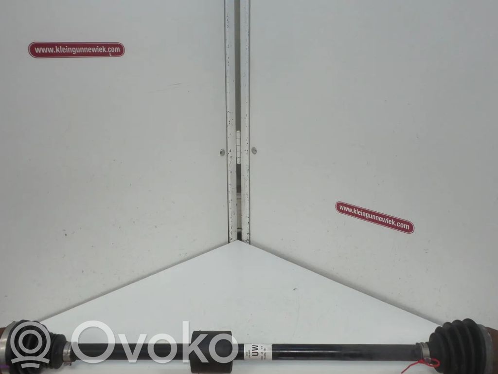 Etuvetoakseli   B66