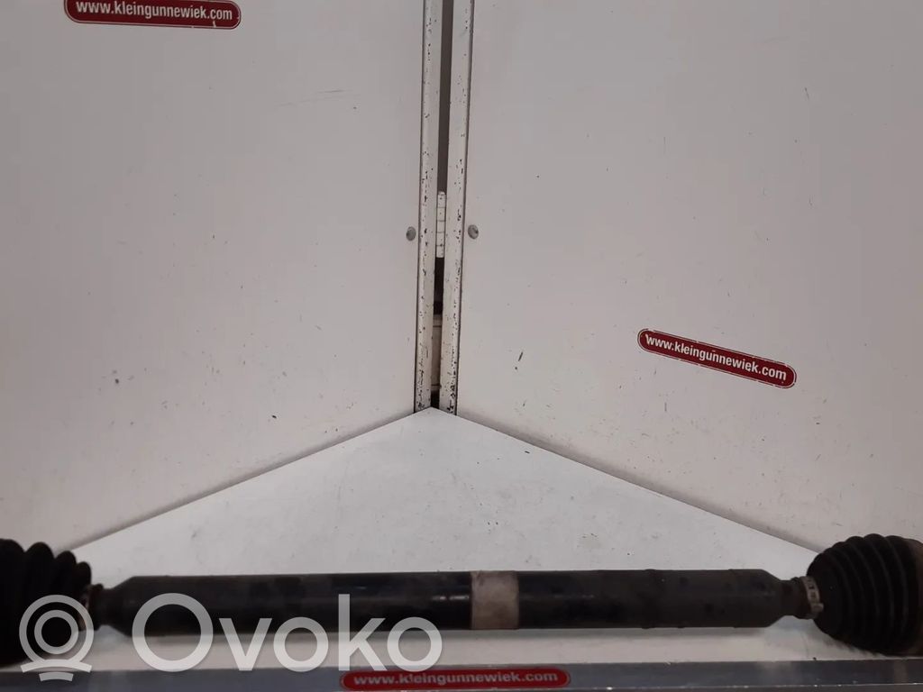 Etuvetoakseli   49501A6100,WCJ6