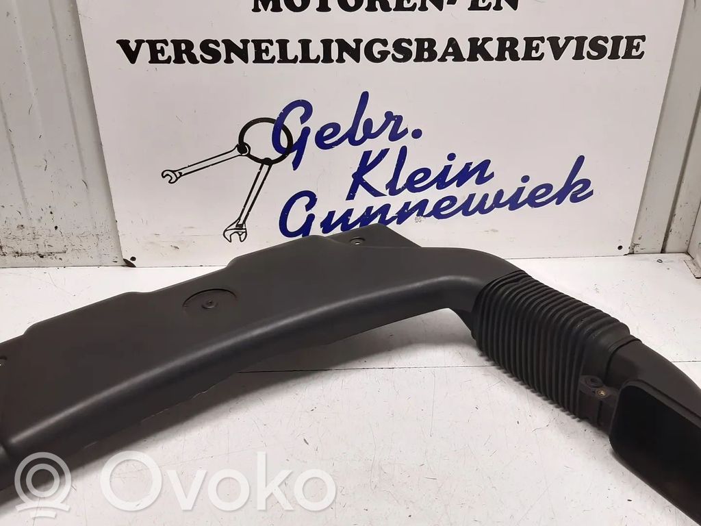 BMW 1 E81 E87 Air intake hose/pipe 
