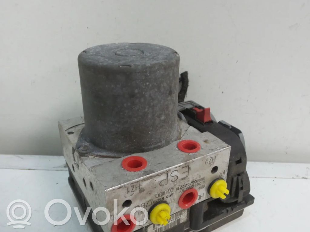 Audi A4 S4 B8 8K ABS Pump 