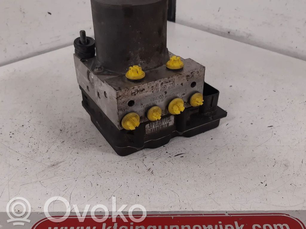 Audi A4 S4 B6 8E 8H ABS Pump 