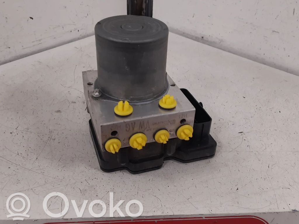 Skoda Kamiq ABS bloks 