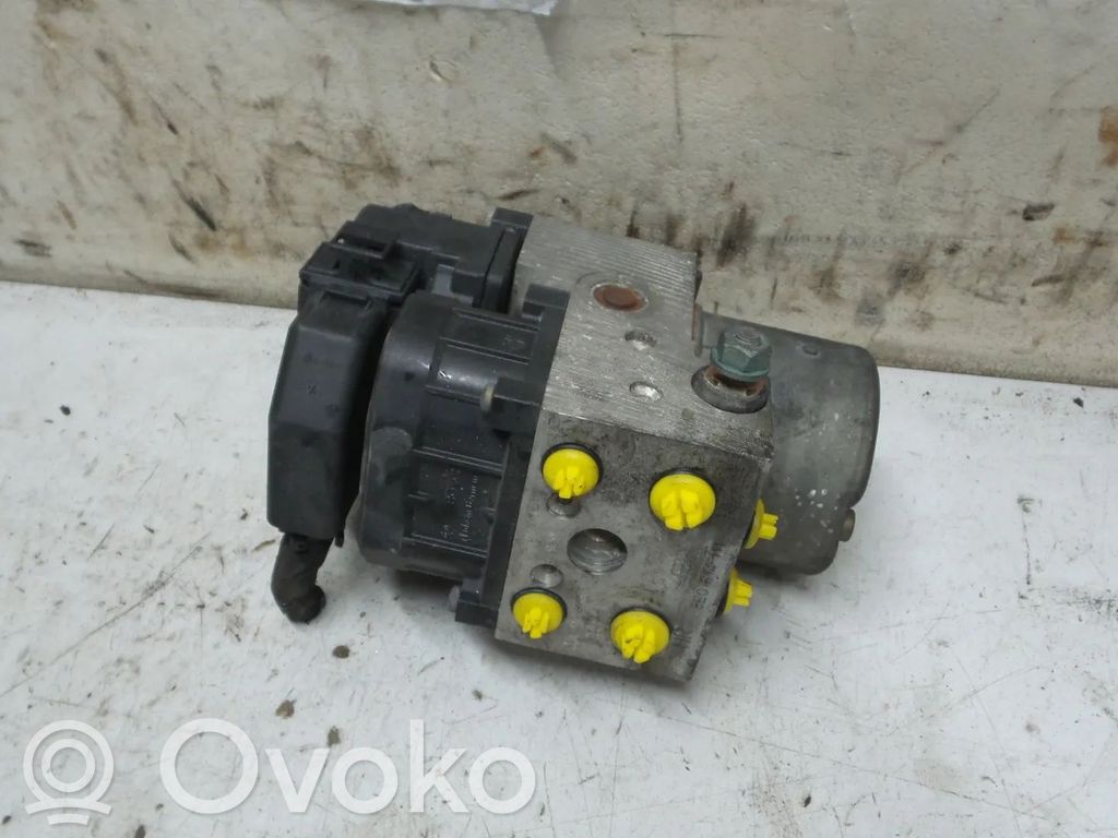 Audi A4 S4 B5 8D ABS Pump 