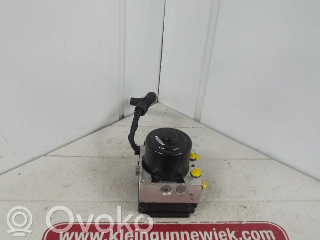 Volkswagen Transporter - Caravelle T5 ABS Pump 