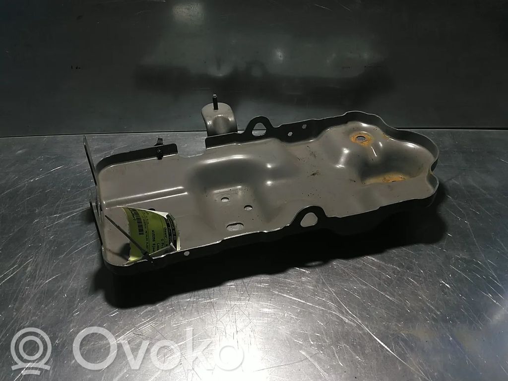 Battery box tray