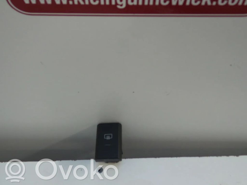 Windscreen/window heater switch   BK2T18C621AB