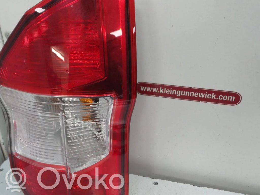 Ford Transit Courier Takavalot 