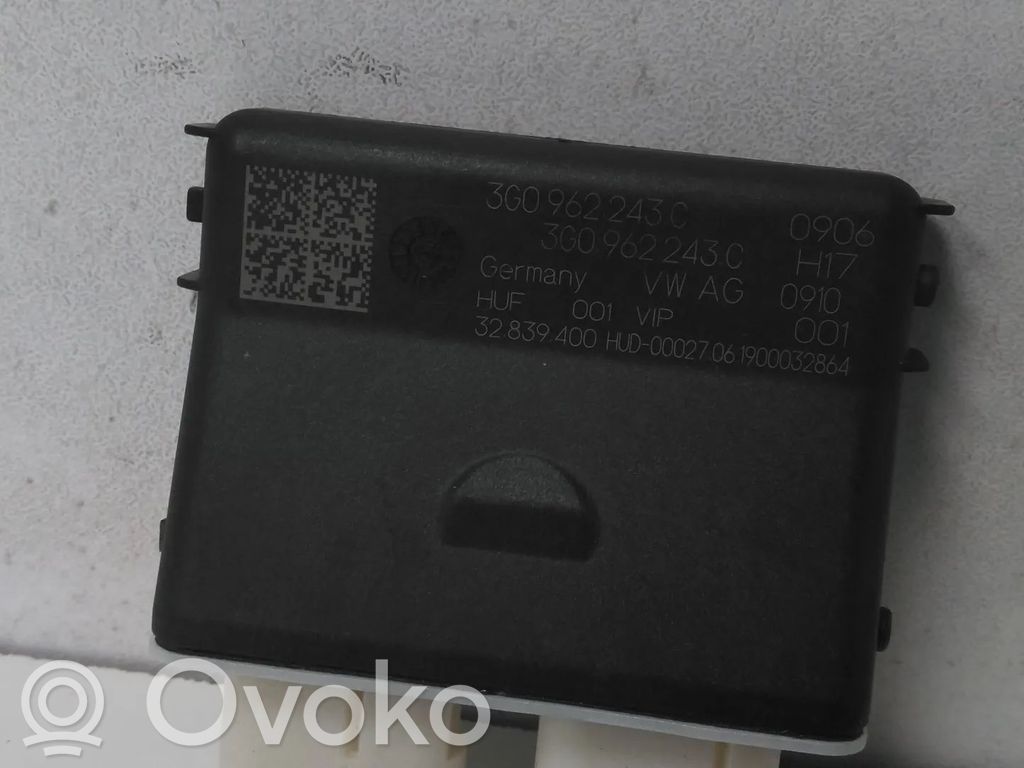 Audi e-tron Tailgate/trunk control unit/module 