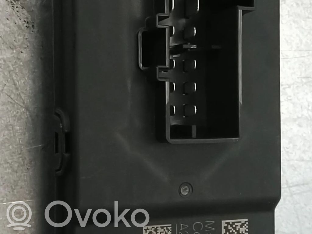 Audi A4 S4 B9 Tailgate/trunk control unit/module 