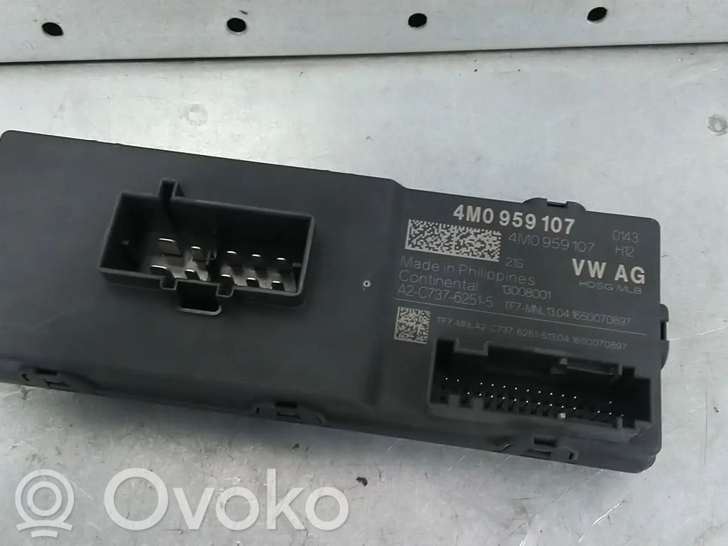 Tailgate/trunk control unit/module   4M0959107