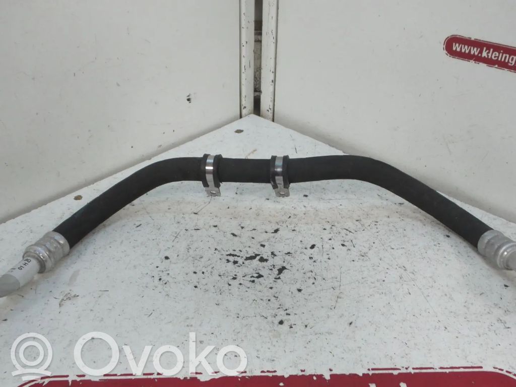 Ilmastointilaitteen putki (A/C)   8W0816743B,8W0816743BL