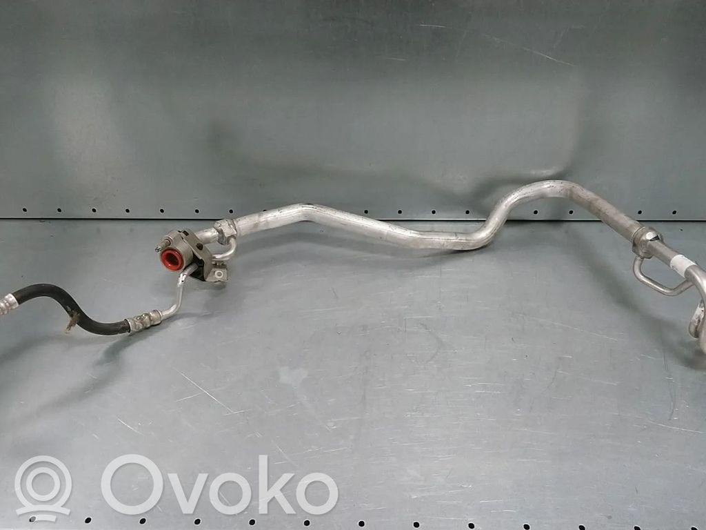 Ford Focus Ilmastointilaitteen putki (A/C) 
