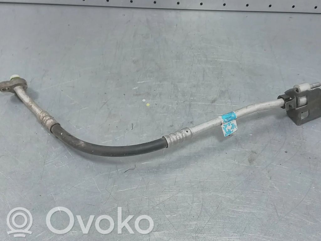 Ford Focus Ilmastointilaitteen putki (A/C) 