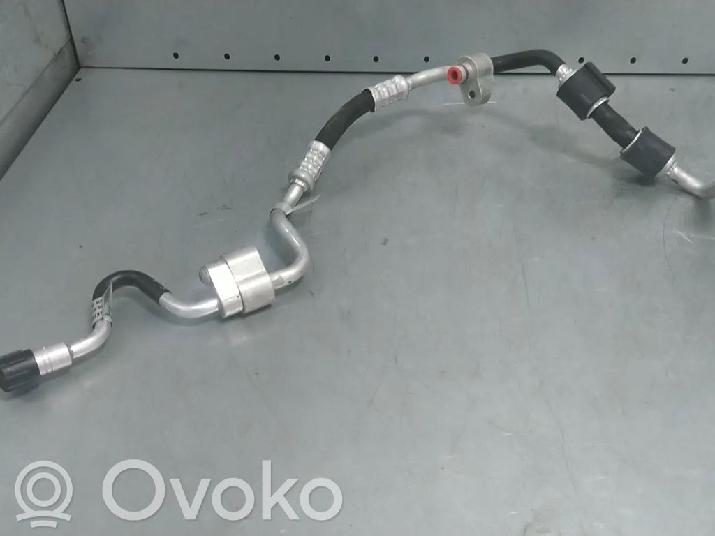 Audi e-tron Ilmastointilaitteen putki (A/C) 