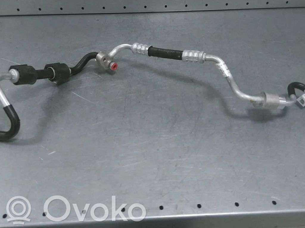 Audi e-tron Ilmastointilaitteen putki (A/C) 