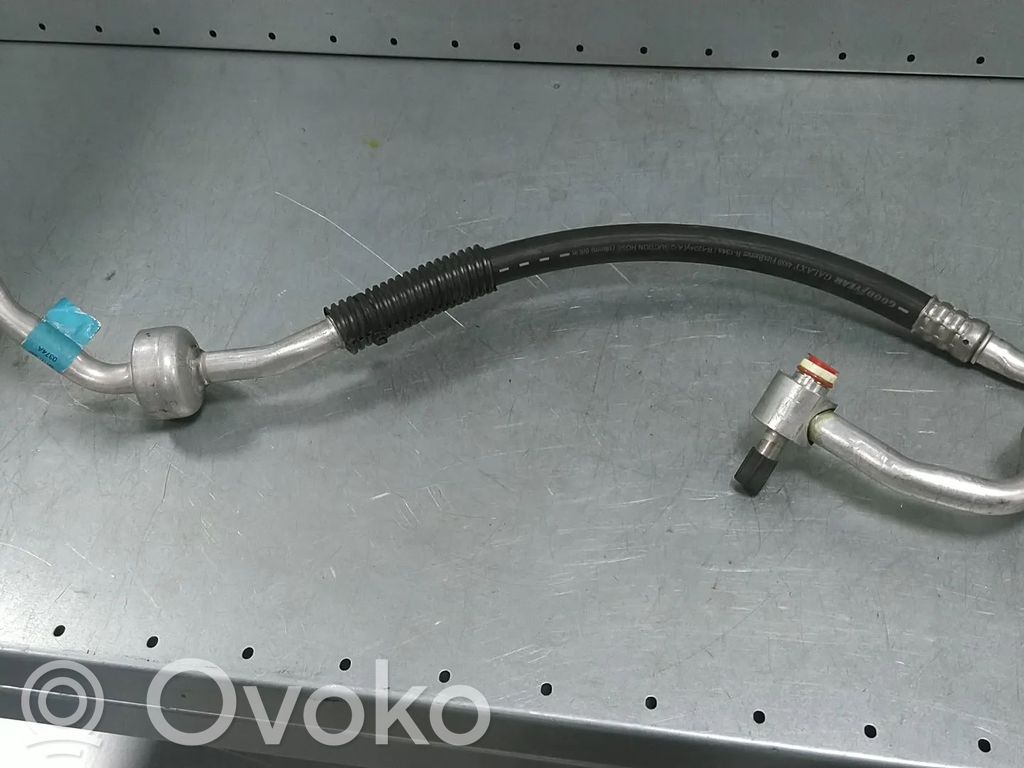 Ford C-MAX II Ilmastointilaitteen putki (A/C) 