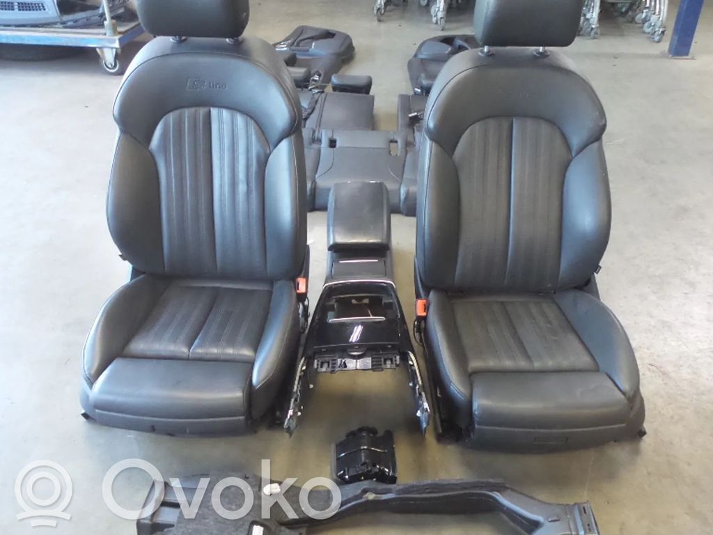 Interior set