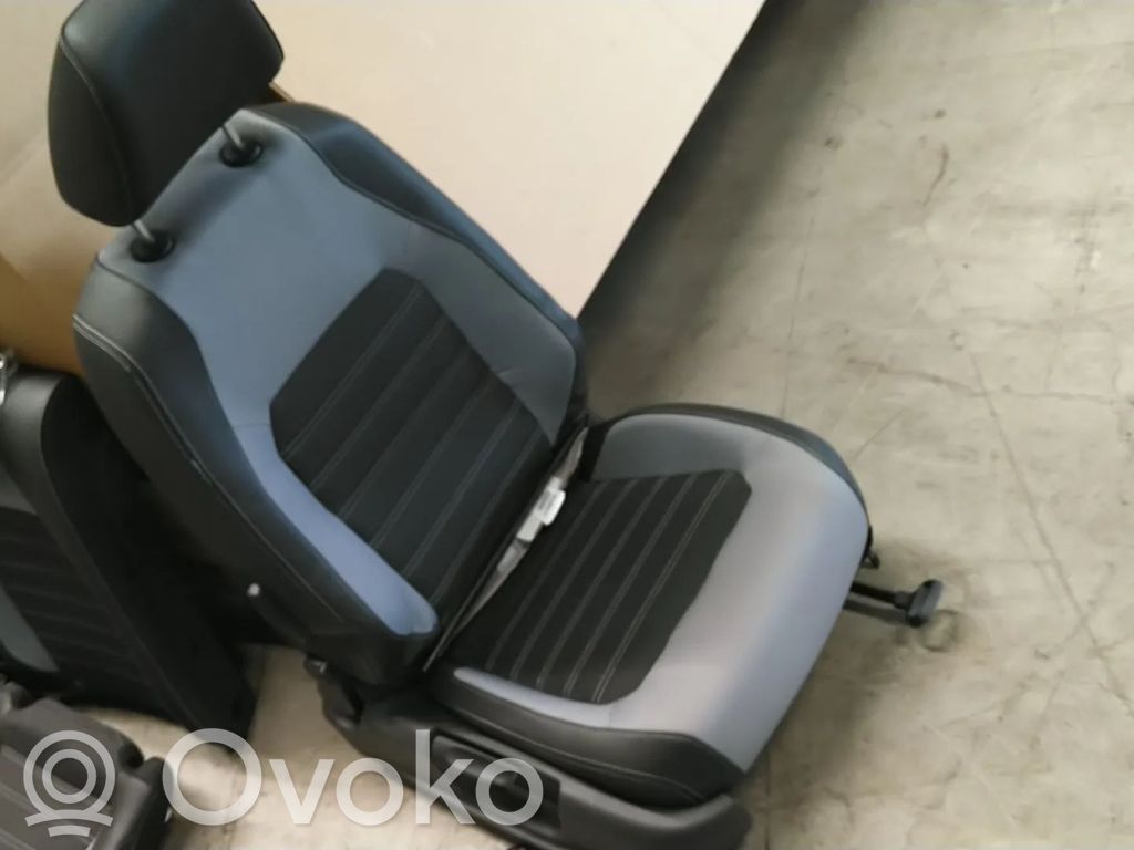 Interior set